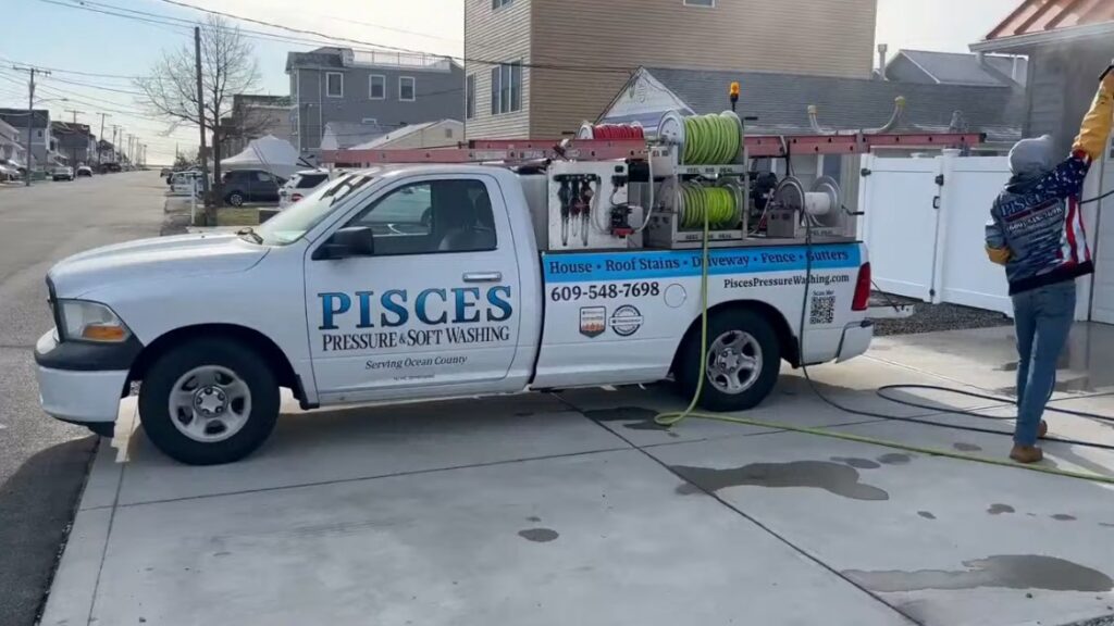 pisces pressure washing service roof cleaning driveway cleaning siding cleaning nj